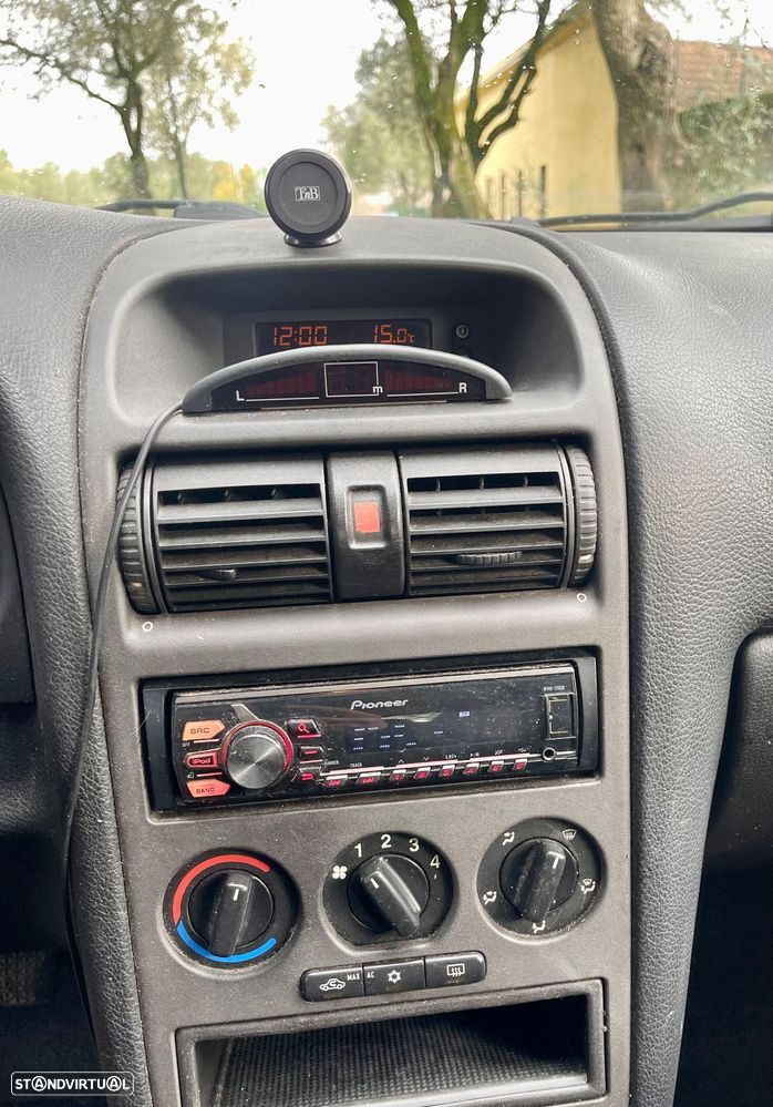 Opel Astra Caravan 1.4 Club - 15