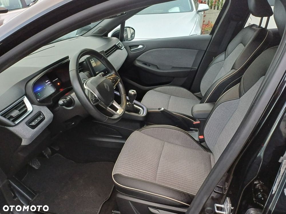 Renault Clio TCe 100 INTENS - 18