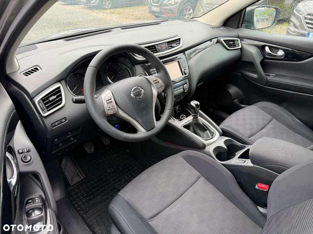 Nissan Qashqai 1.6 DIG-T N-Connecta - 37