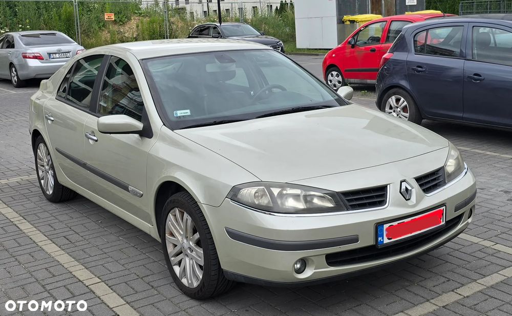 Renault Laguna - 1