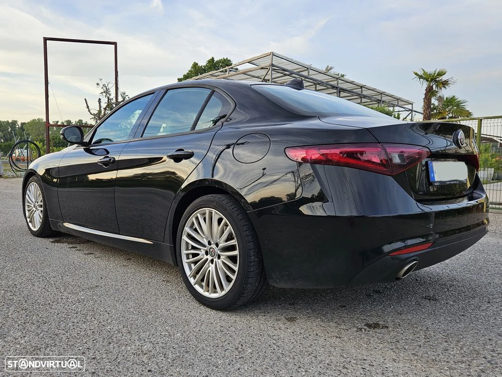 Alfa Romeo Giulia 2.2 D Super AT8 - 3