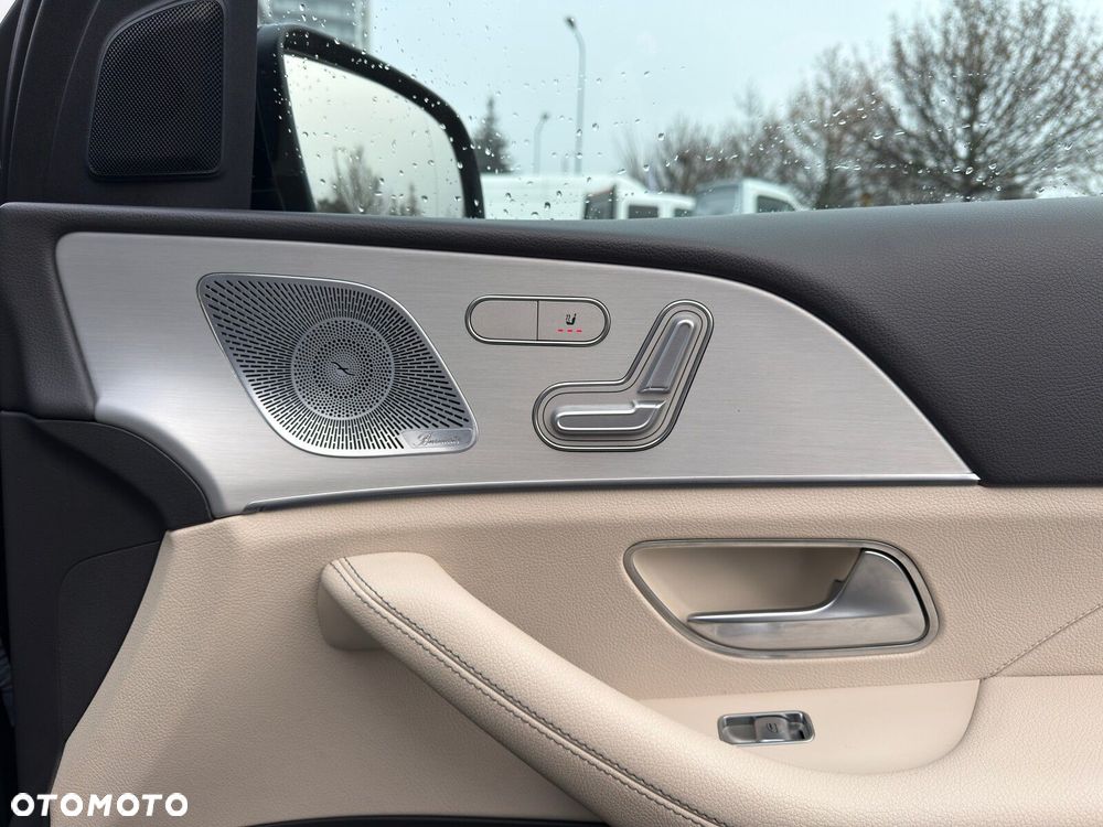 Mercedes-Benz GLE - 24