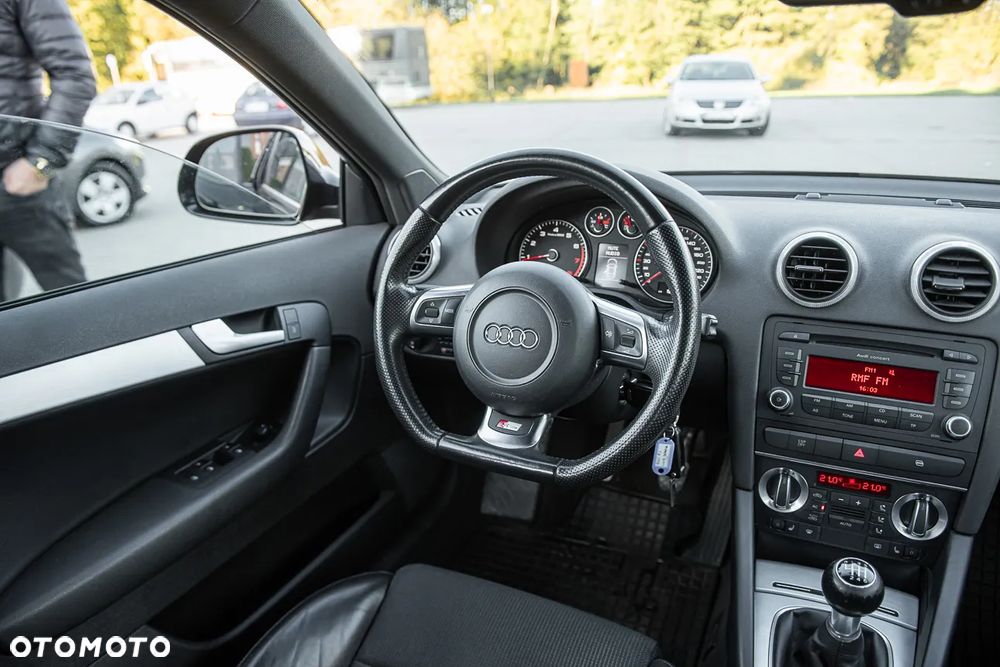 Audi A3 Sportback 1.8 TFSI quattro S line Sportpaket - 17
