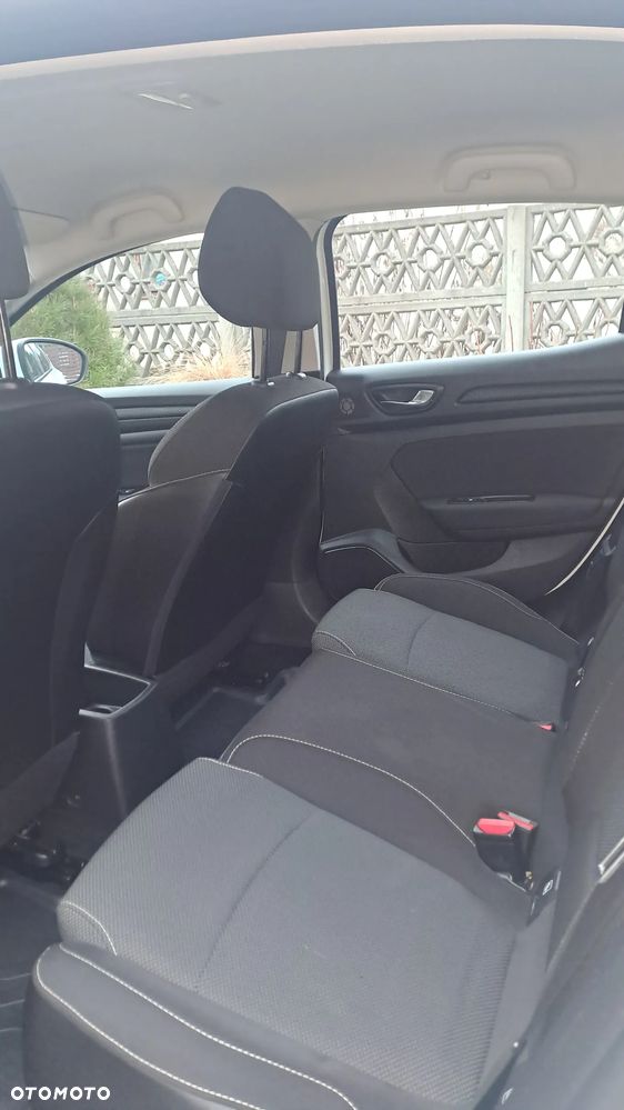 Renault Megane 1.6 SCe Life - 12