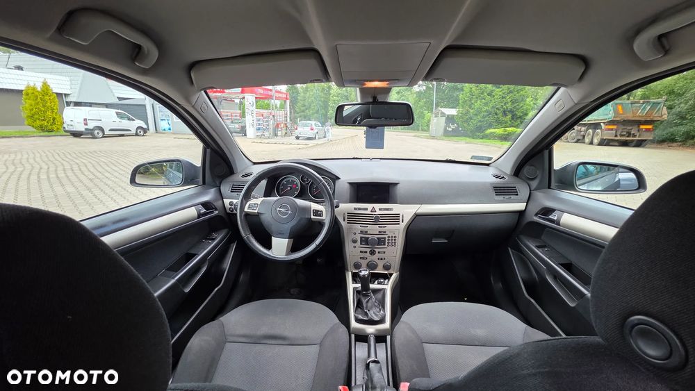 Opel Astra 1.9 CDTI - 8