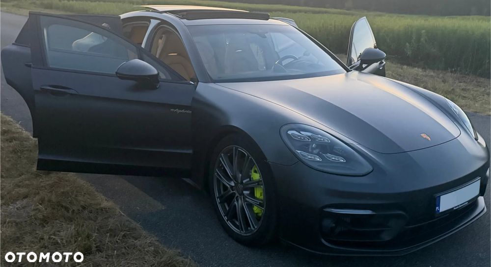 Porsche Panamera 4 Platinum Edition - 5