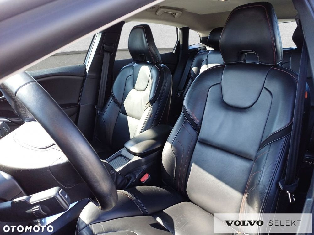 Volvo V40 - 13