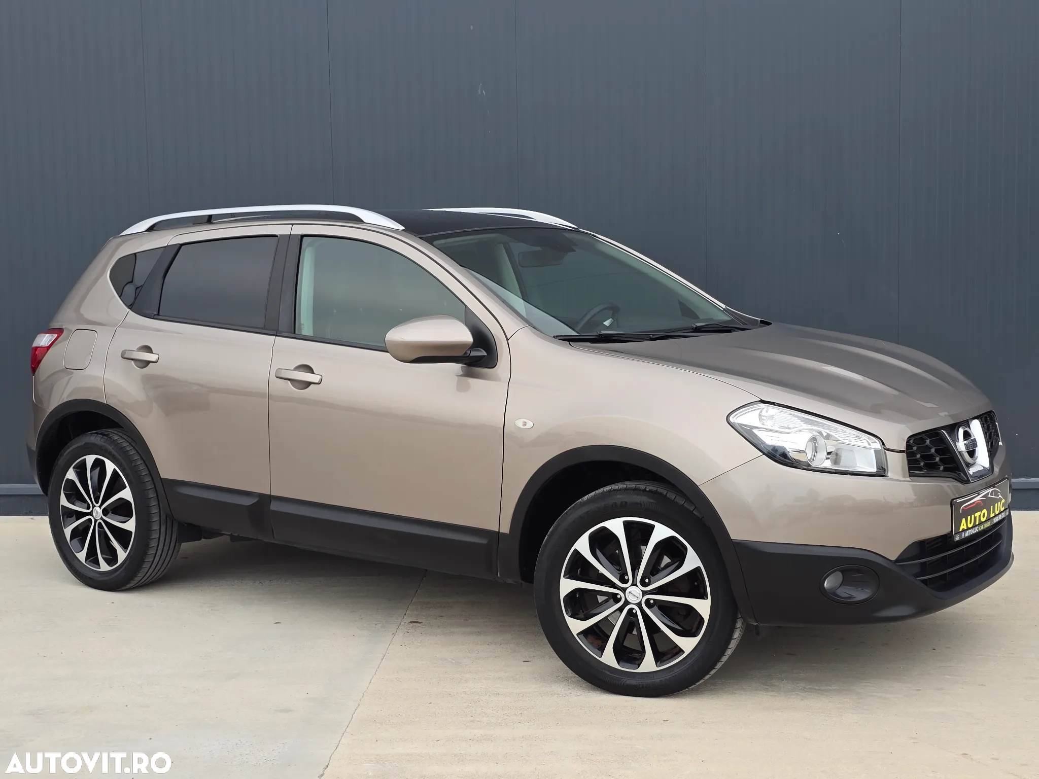 Nissan Qashqai 1.5 DCI Start/Stop Tekna - 2