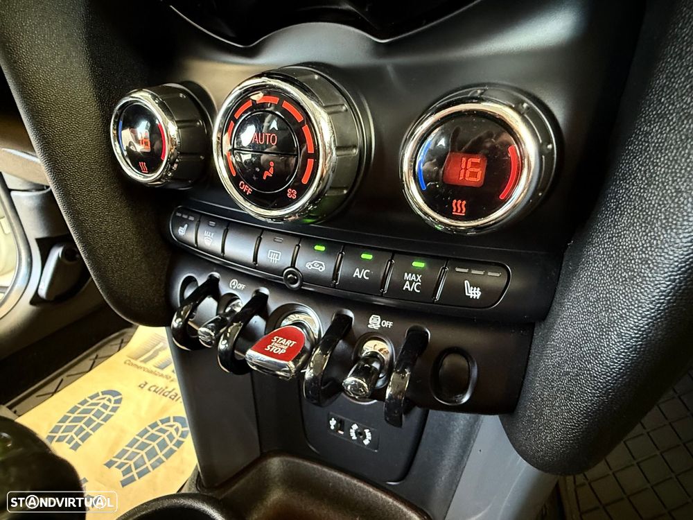 MINI 3 Portas Cooper Auto - 25