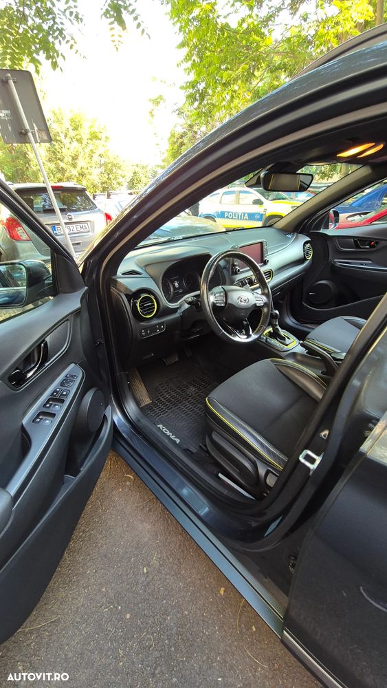 Hyundai KONA 1.6 T-GDI 4WD Aut. Premium + - 3