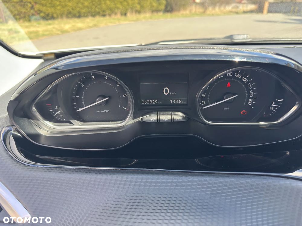 Peugeot 2008 1.6 VTi Active - 11