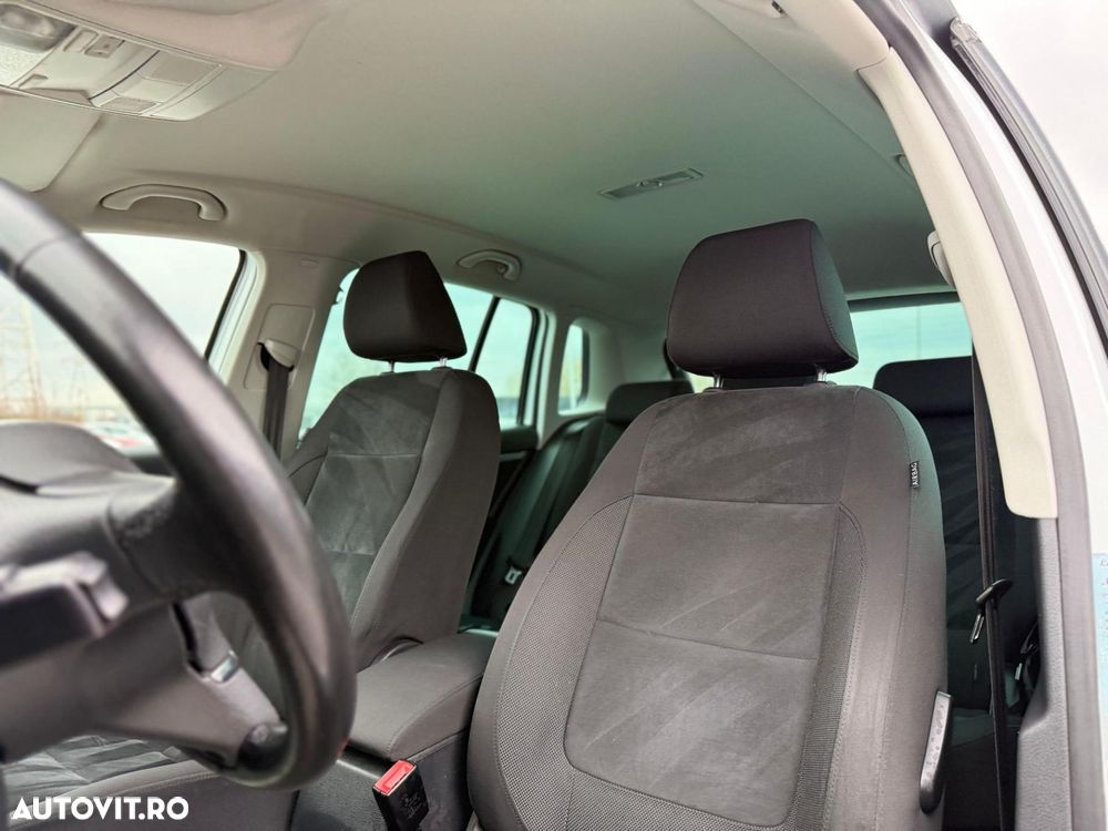 Volkswagen Tiguan - 5