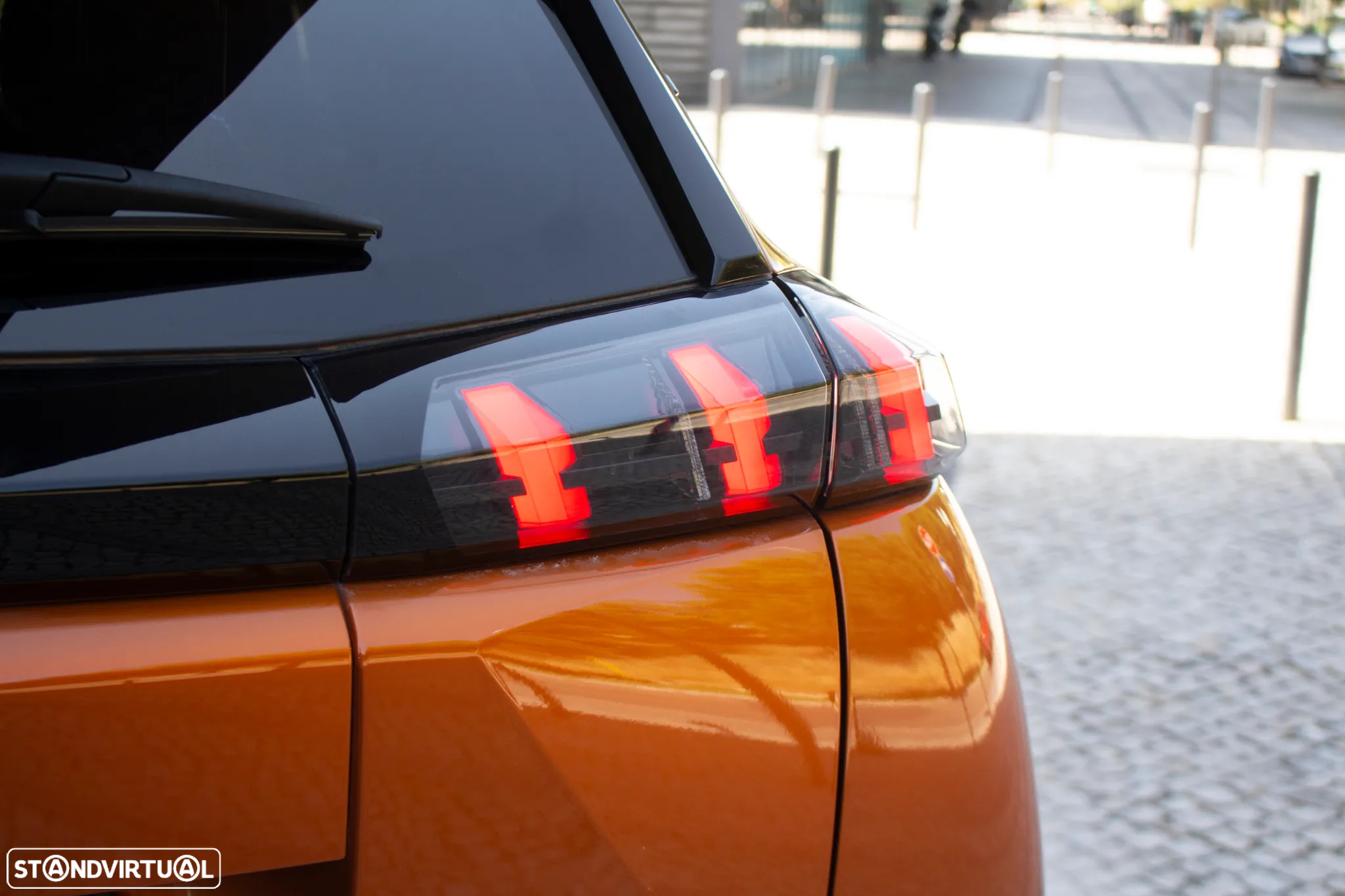 Peugeot 2008 1.2 PureTech Allure Pack - 11