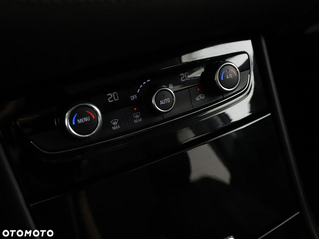 Opel Grandland X 1.2 T GPF Design Line S&S - 27