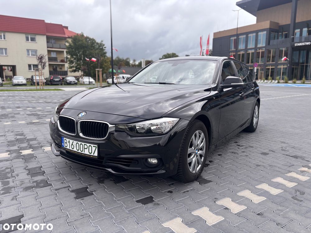 BMW Seria 3 318i Luxury Line - 10