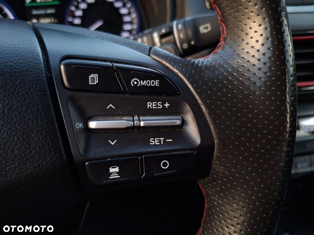 Hyundai Kona - 17