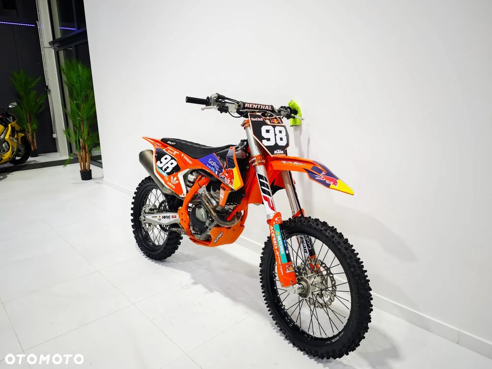 KTM SXF - 8