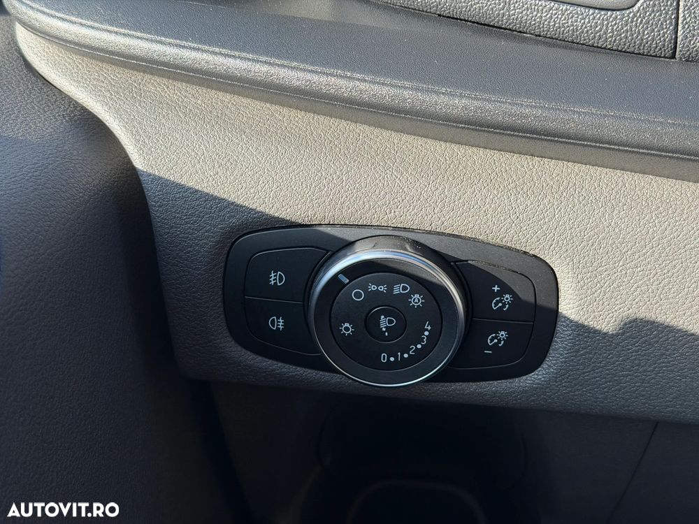 Ford Transit Custom - 32