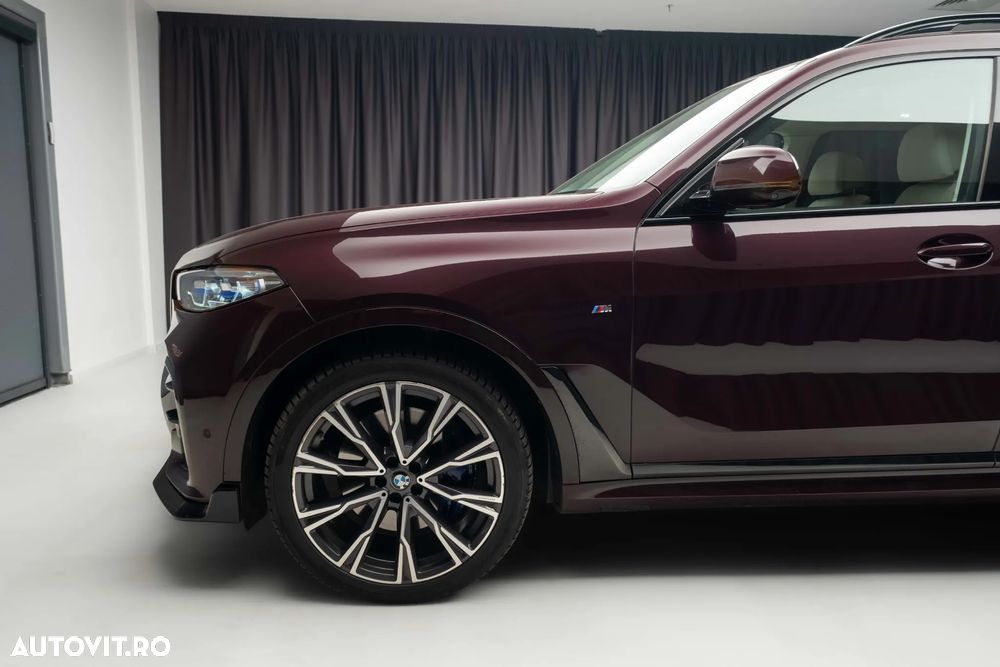BMW X7 - 7