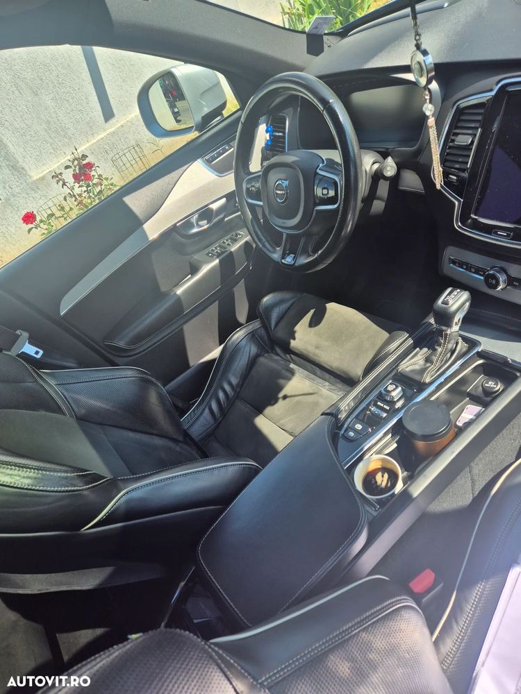 Volvo XC 90 D5 AWD R-Design - 9