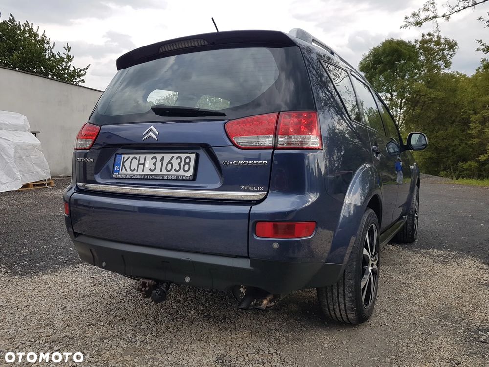 Citroën C-Crosser 2.2 HDi Exclusive - 3
