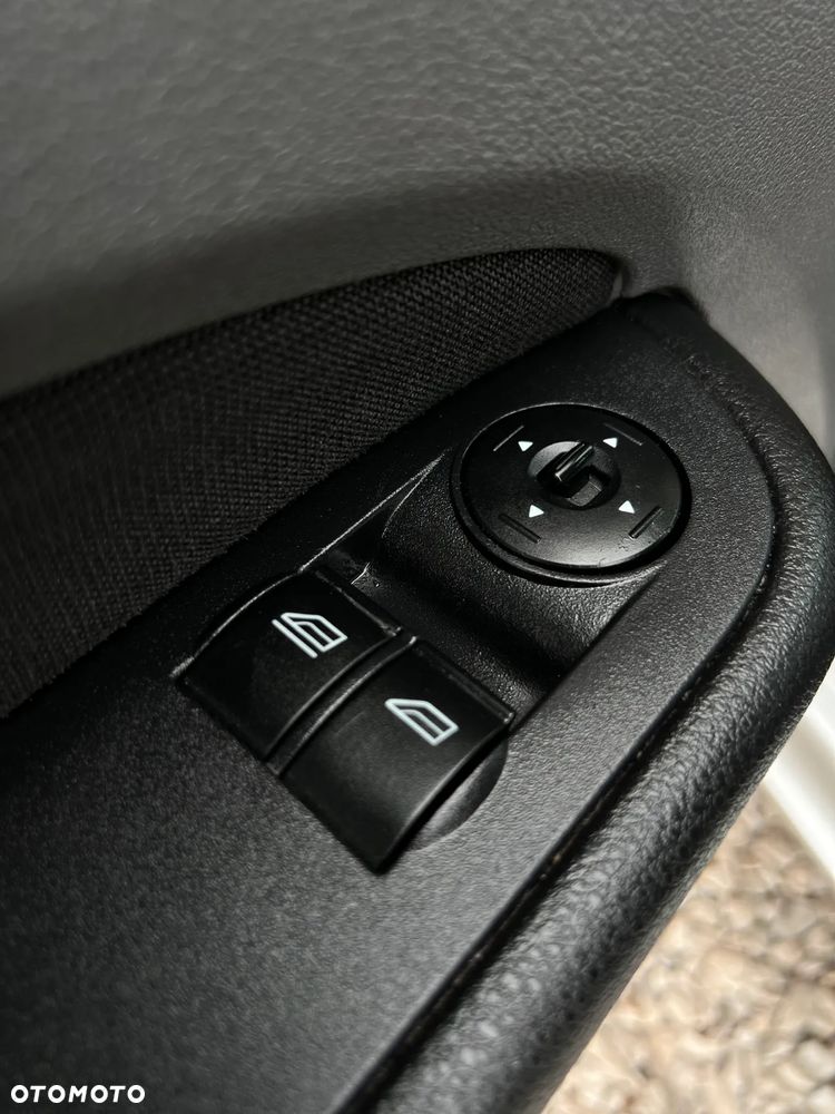 Ford Focus - 28