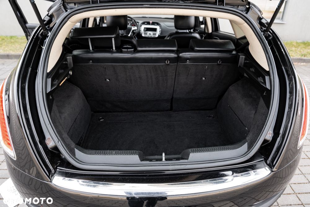 Lancia Delta 1.4 T-Jet Argento Euro5 - 15