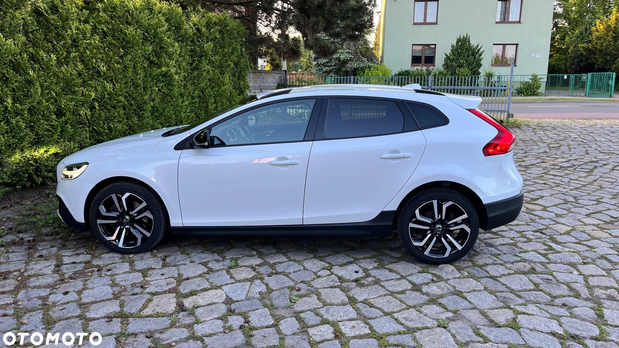 Volvo V40 D3 Drive-E Ocean Race - 3