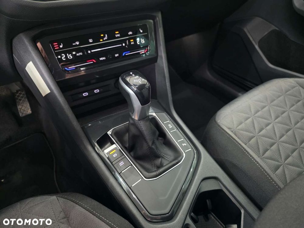 Volkswagen Tiguan - 27