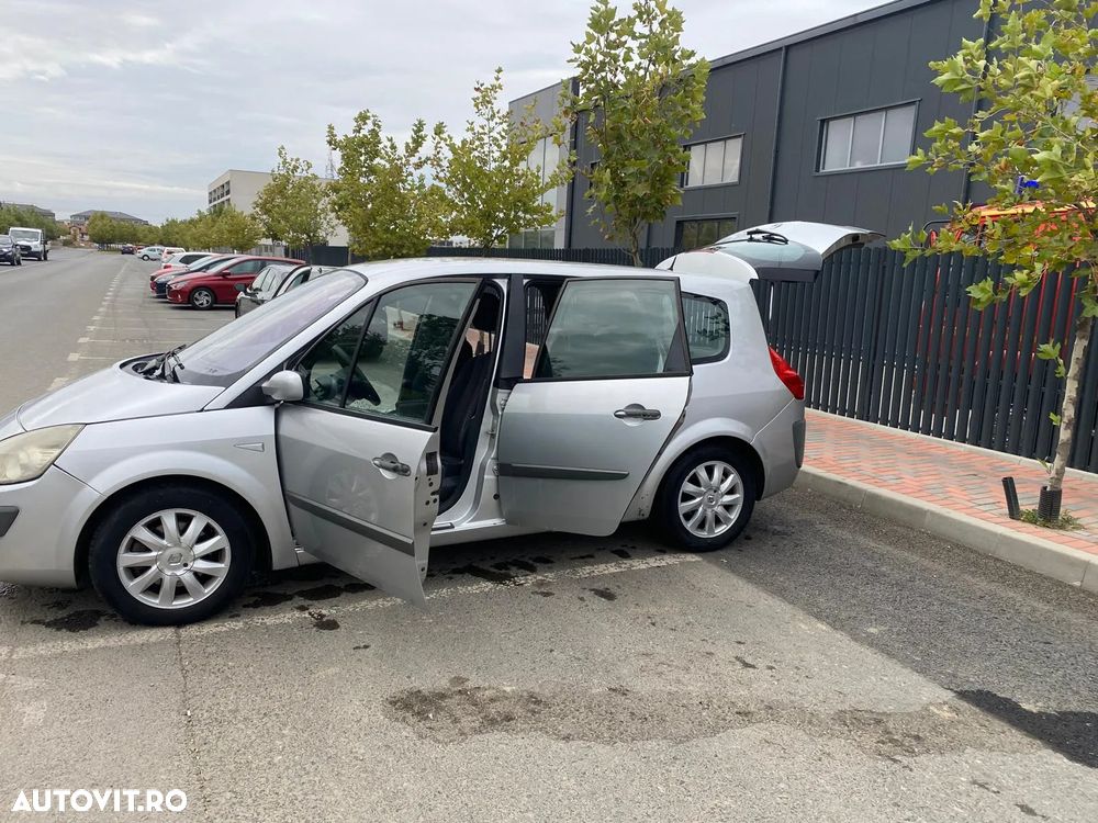 Renault Scenic - 23