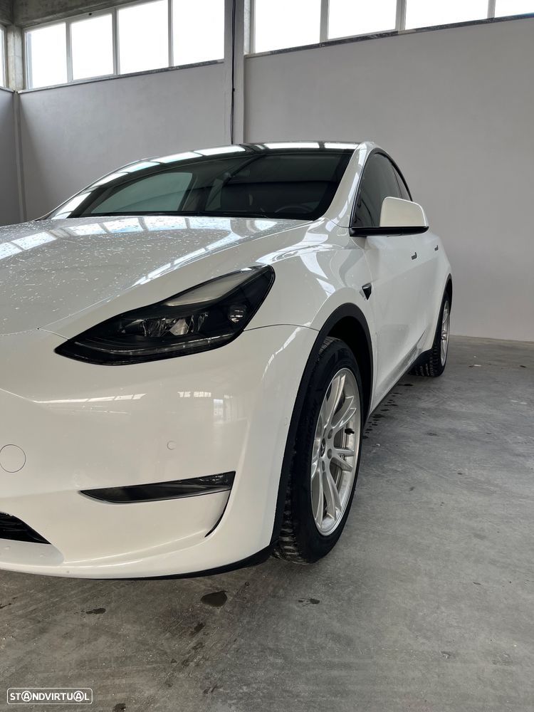 Tesla Model Y Long Range Dual Motor AWD - 6