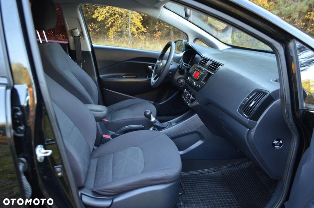 Kia Rio - 30