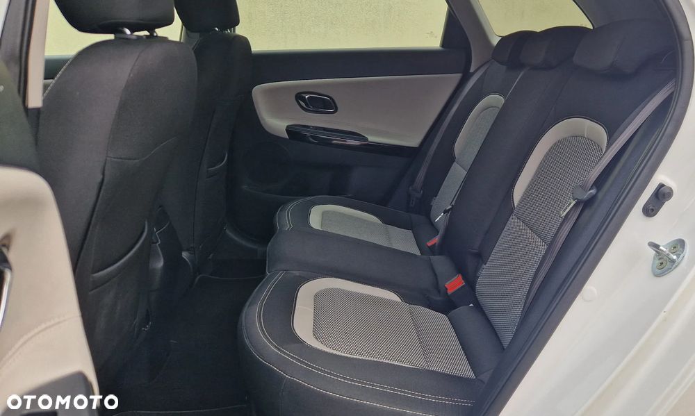Kia Ceed 1.6 GDI Dream Team Edition - 31