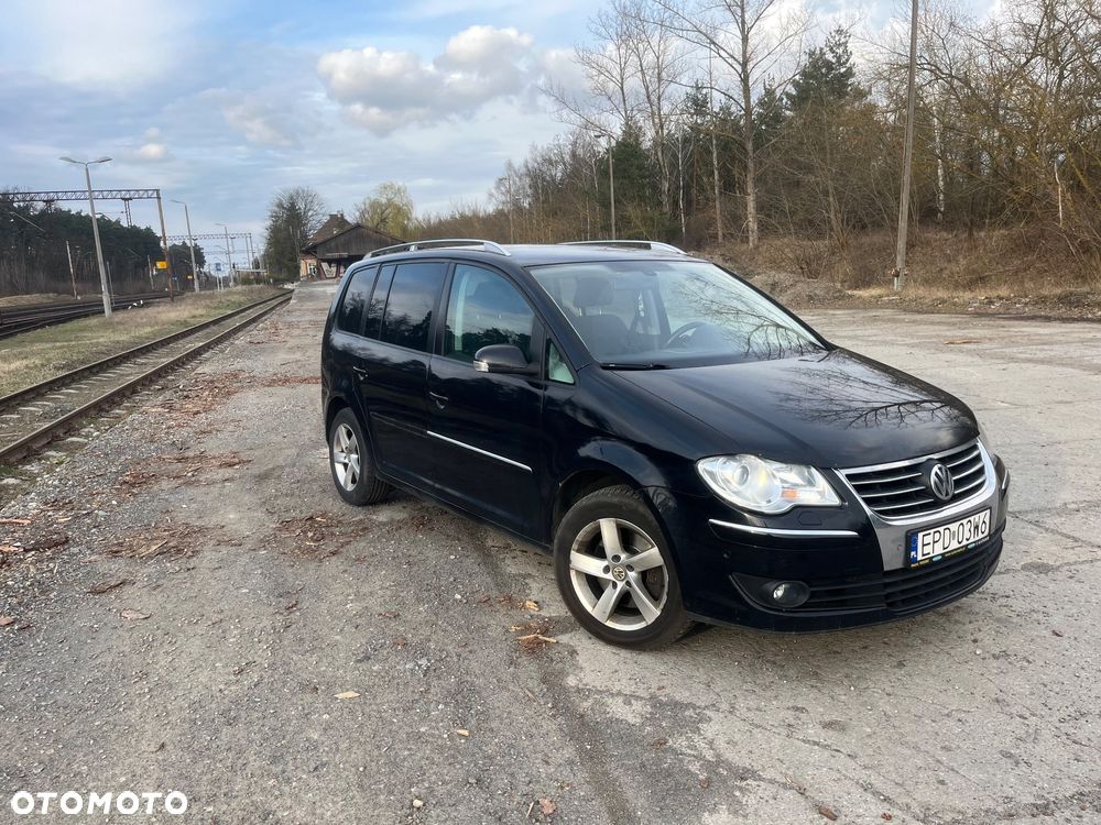 Volkswagen Touran 2.0 TDI DPF Cross DSG - 2