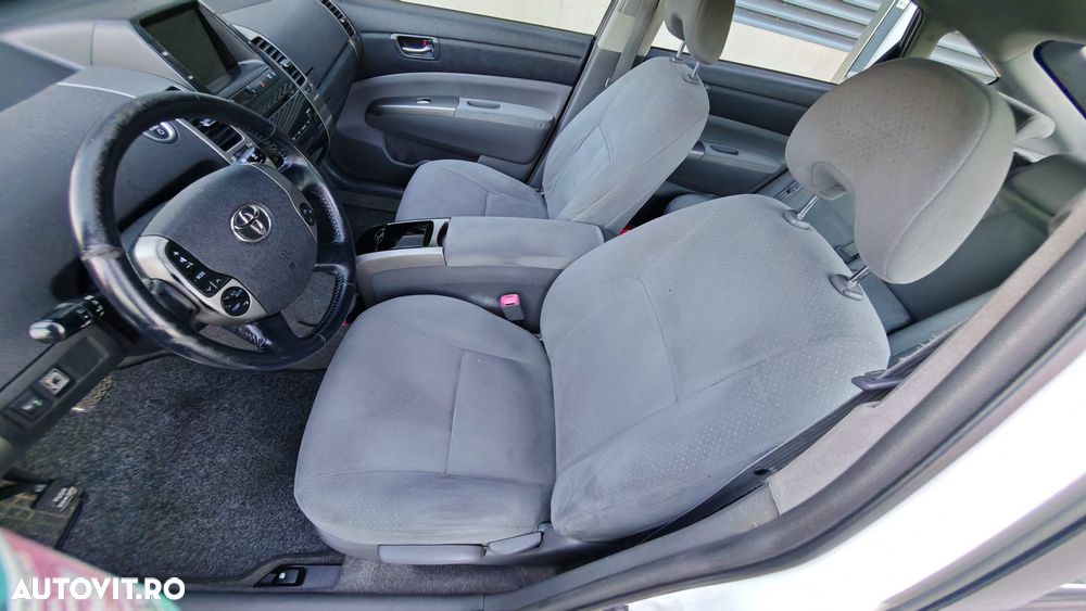 Toyota Prius (Hybrid) Sol - 15