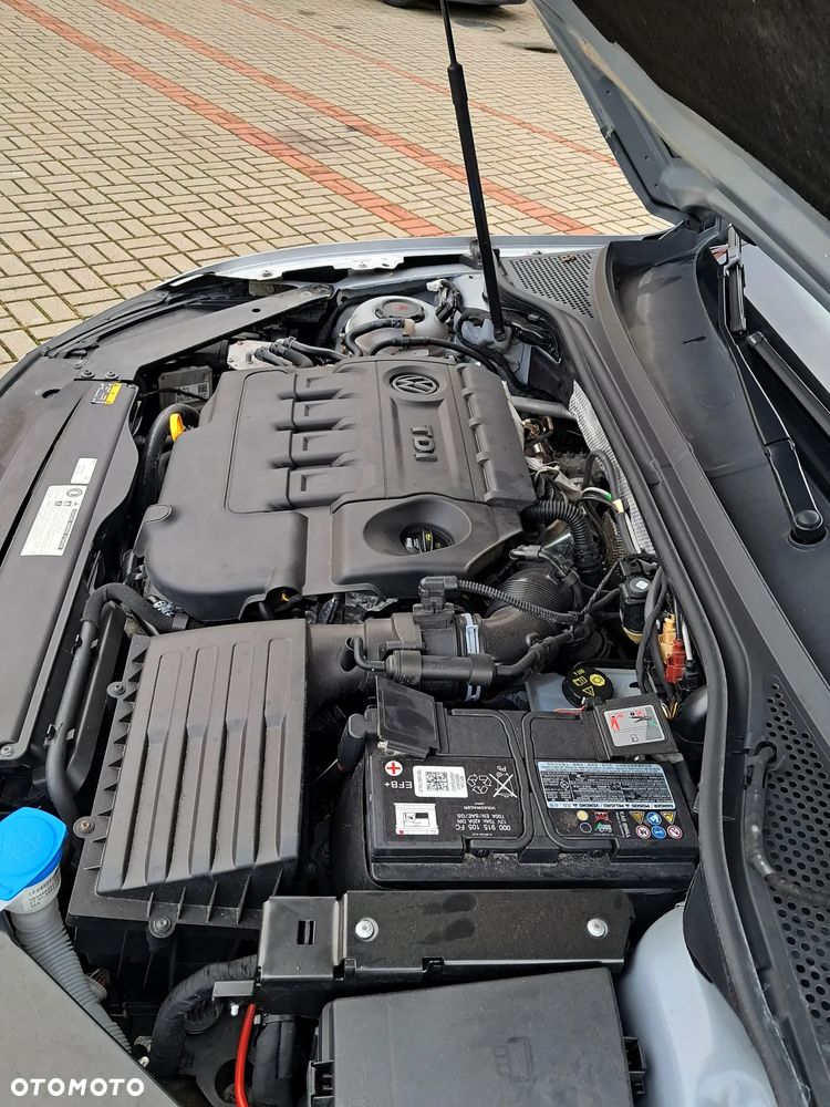Volkswagen Passat 2.0 TDI BMT Comfortline - 16