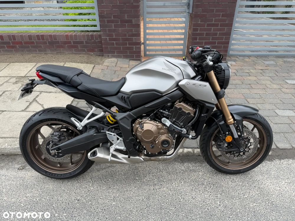 Honda CB - 4