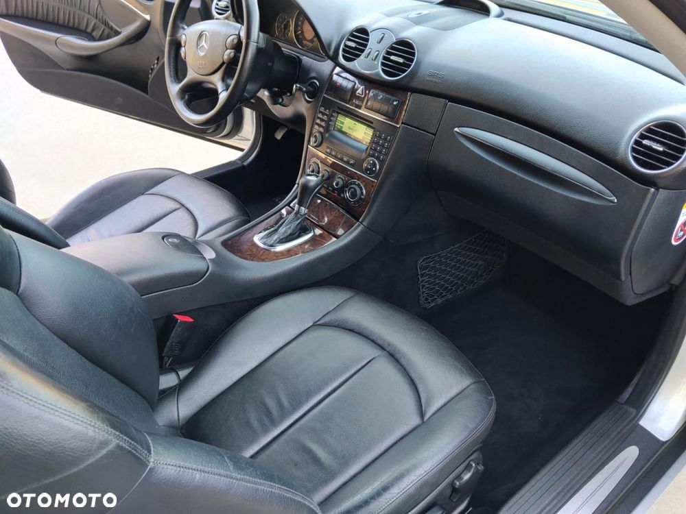 Mercedes-Benz CLK 320 CDI 7G-TRONIC Elegance - 3