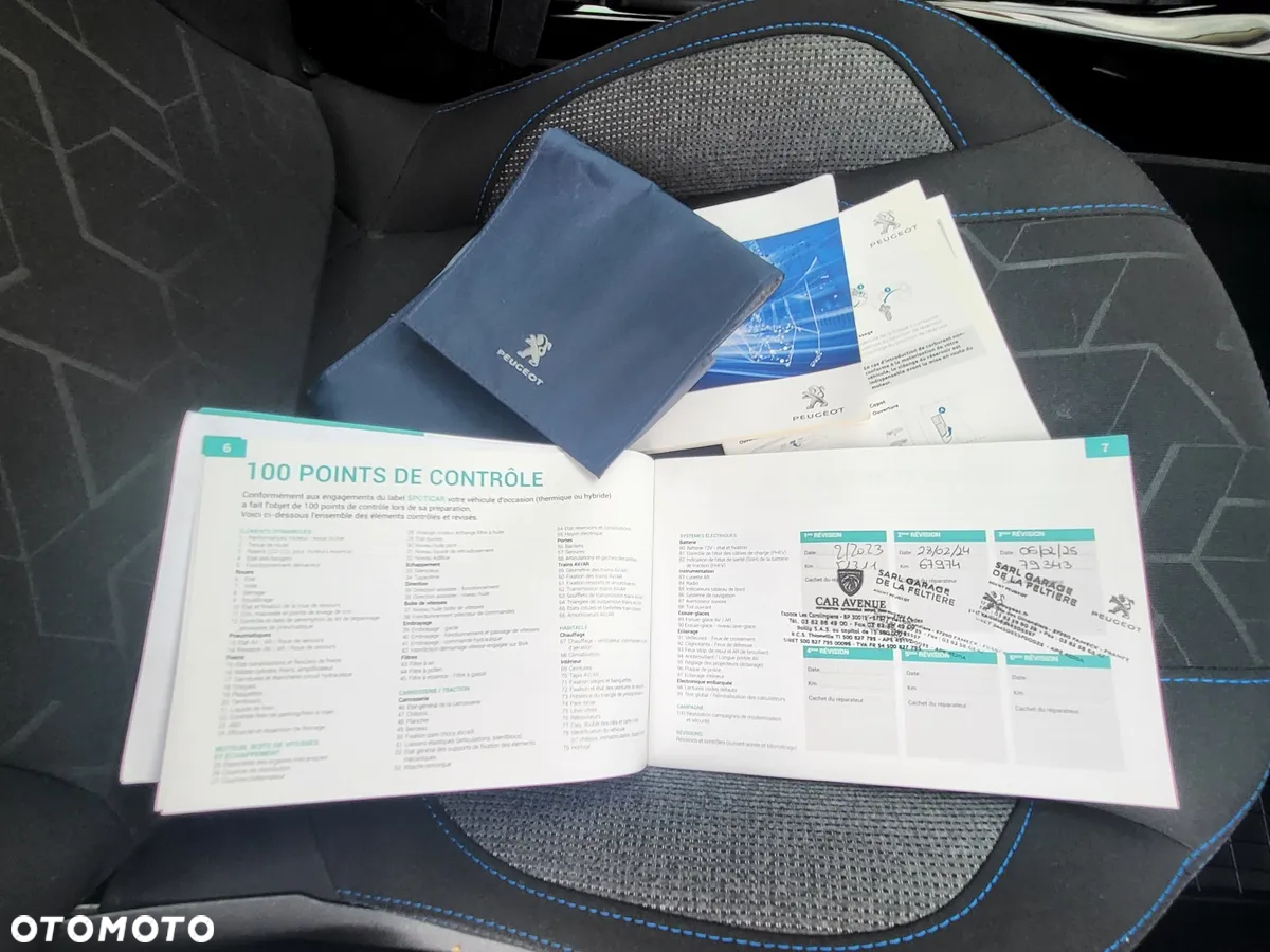 Peugeot 2008 1.2 Pure Tech GPF Signature S&S - 34