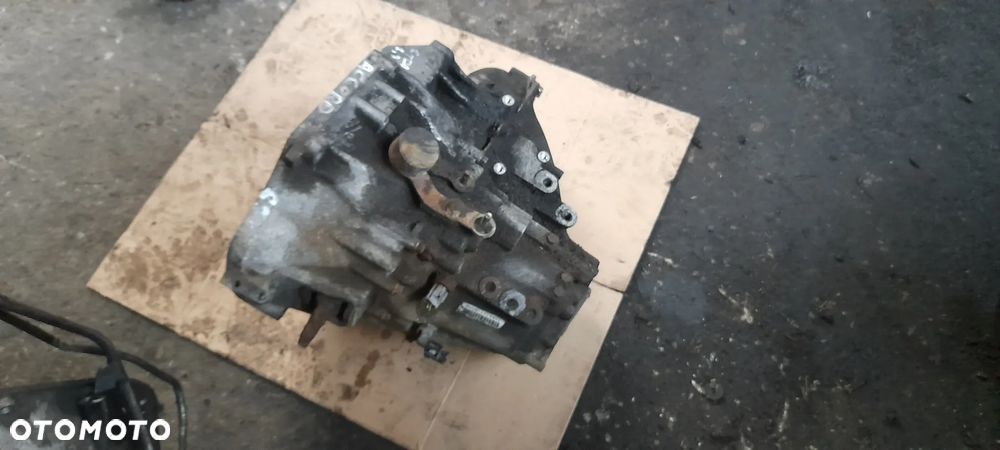 HONDA ACCORD VII pompa wtryskowa 0445010093 - 7