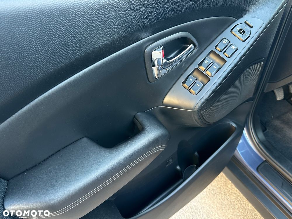 Hyundai ix35 1.7 CRDi Premium 2WD - 24