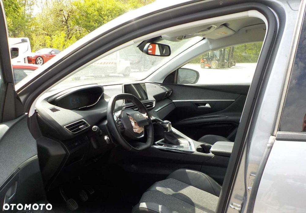 Peugeot 3008 - 24