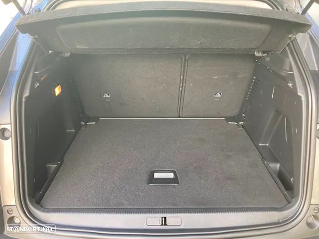 Peugeot 3008 1.5 BlueHDi Active Pack - 32