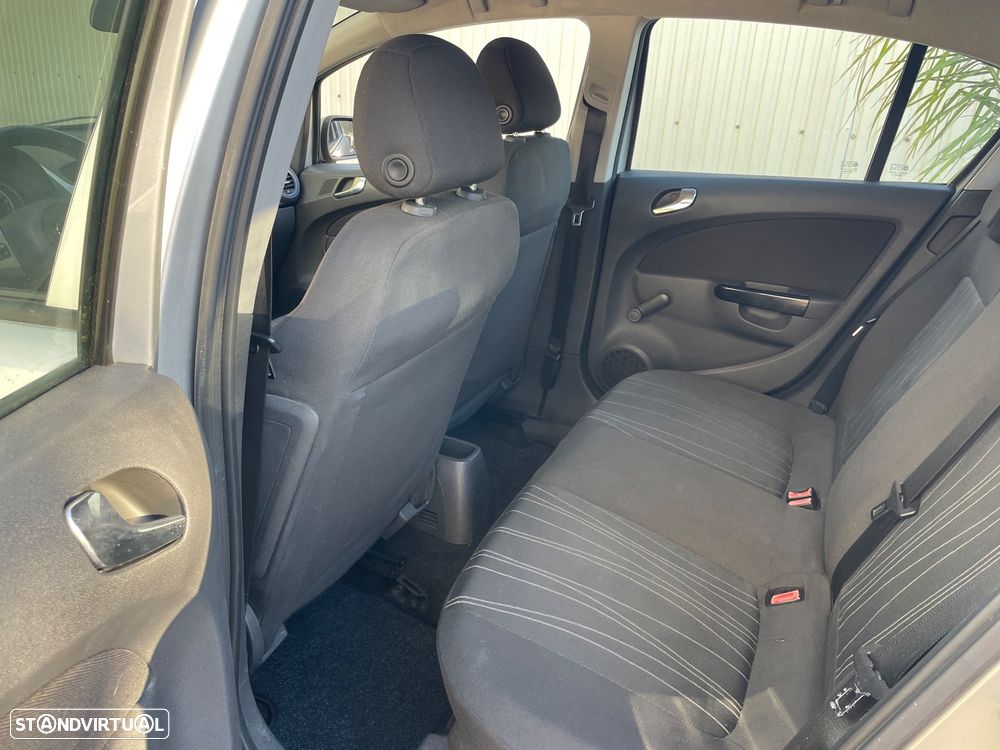 Opel Corsa - 16