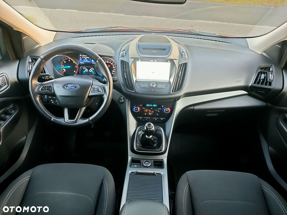 Ford Kuga - 33