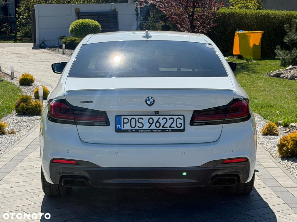 BMW Seria 5 M550i xDrive sport - 21