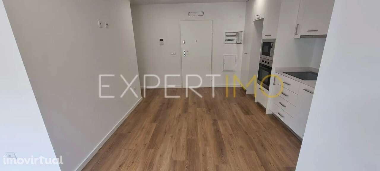 Apartamento T2, Novo, com varanda e garagem dupla, - Lamego - Grande imagem: 4/29