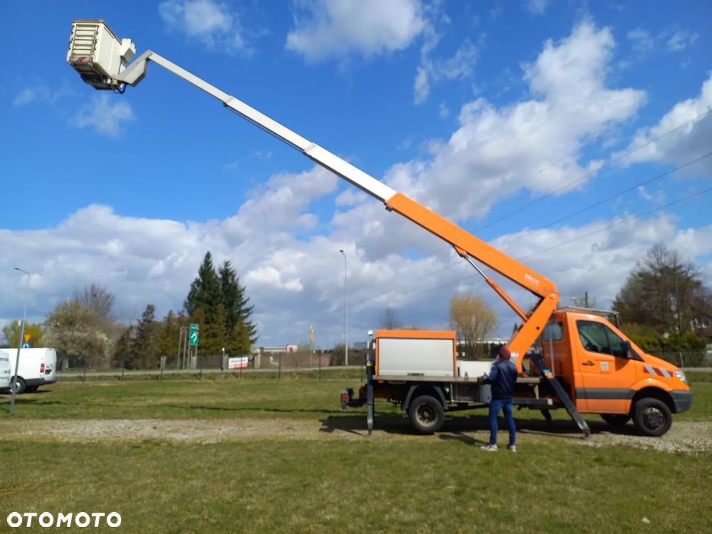 Mercedes-Benz SPRINTER - 23