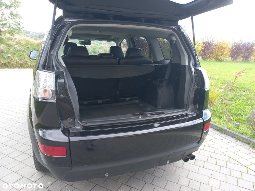 Mitsubishi Outlander 2.0 DID Instyle - 12