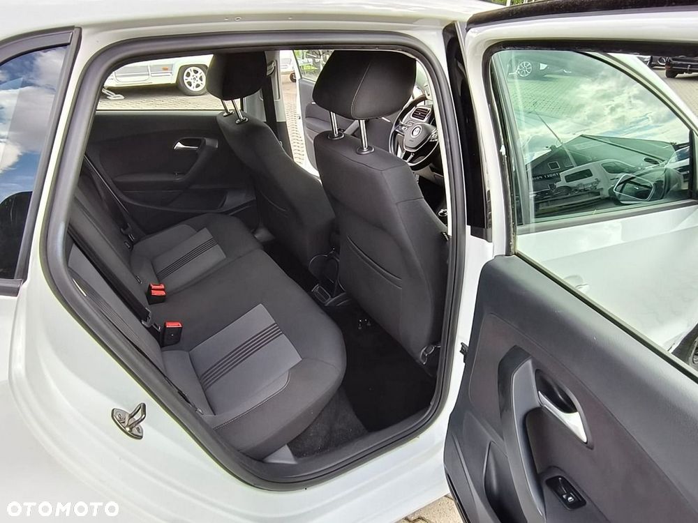 Volkswagen Polo - 15